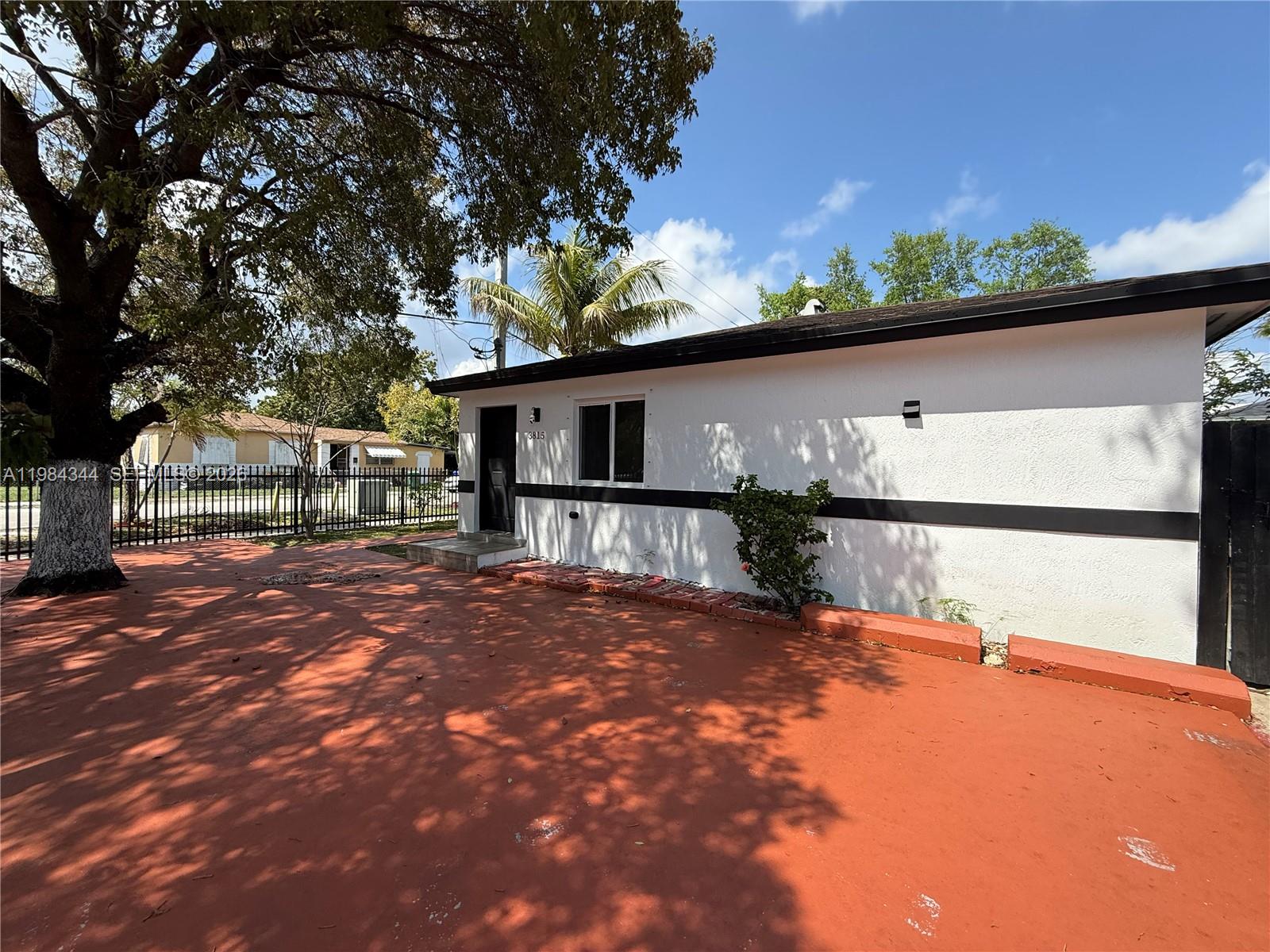 N Miami Estates