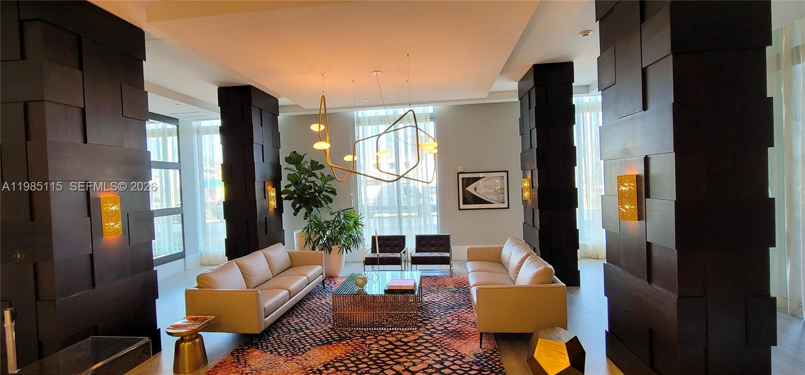 Hollywood Station Res Con