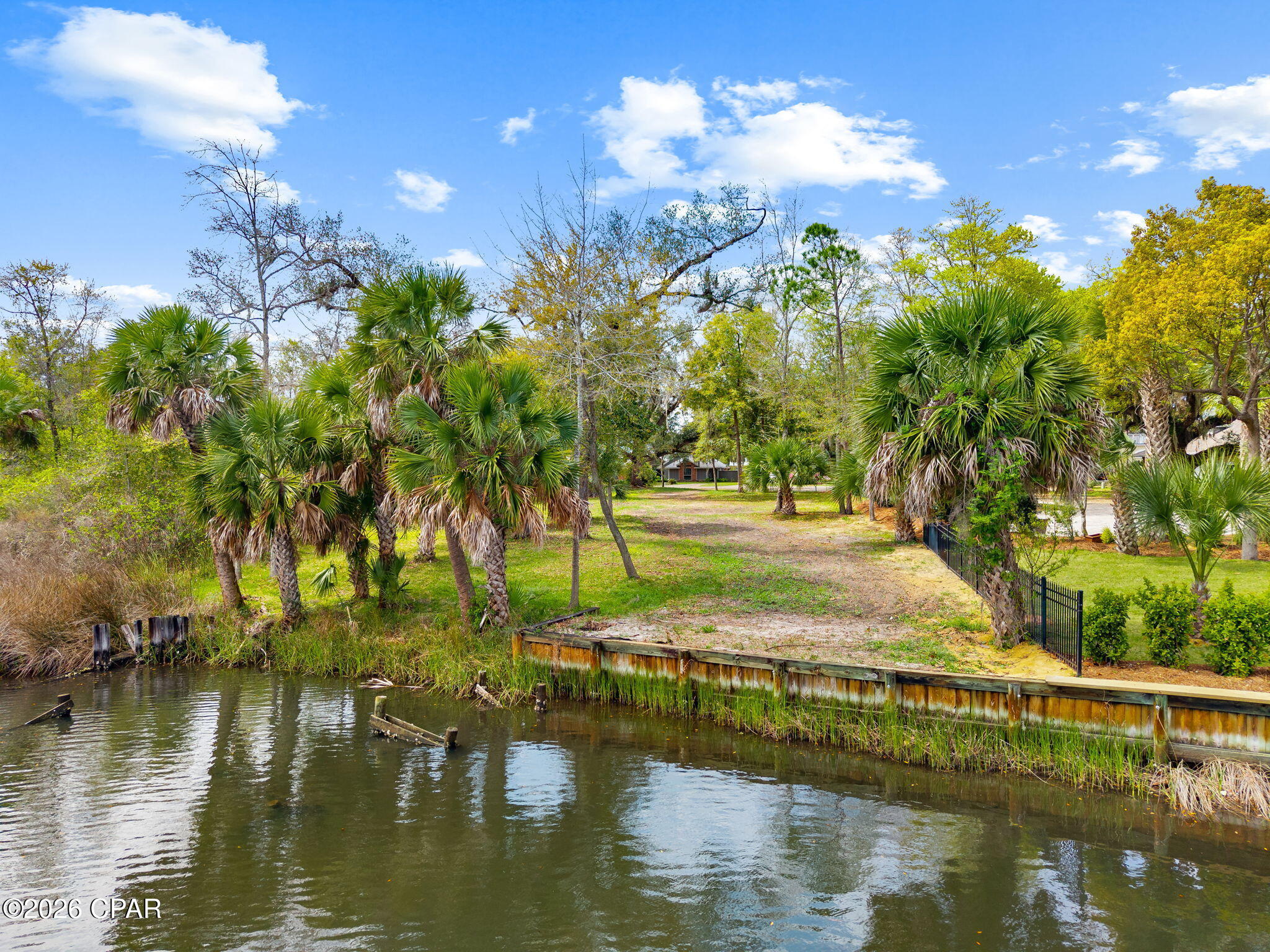 Image 12 For 201 Harbour Pointe Drive