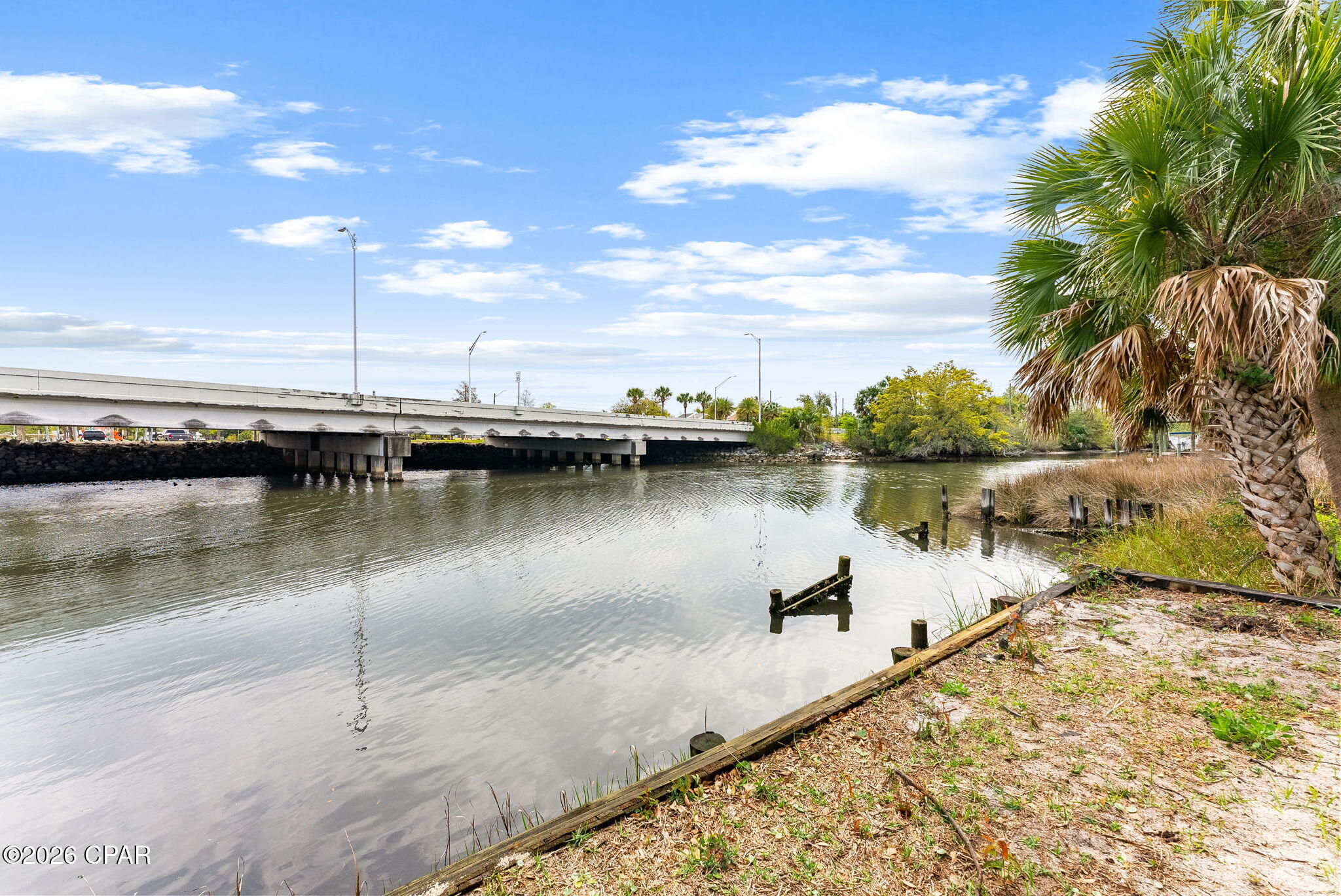 Image 6 For 201 Harbour Pointe Drive