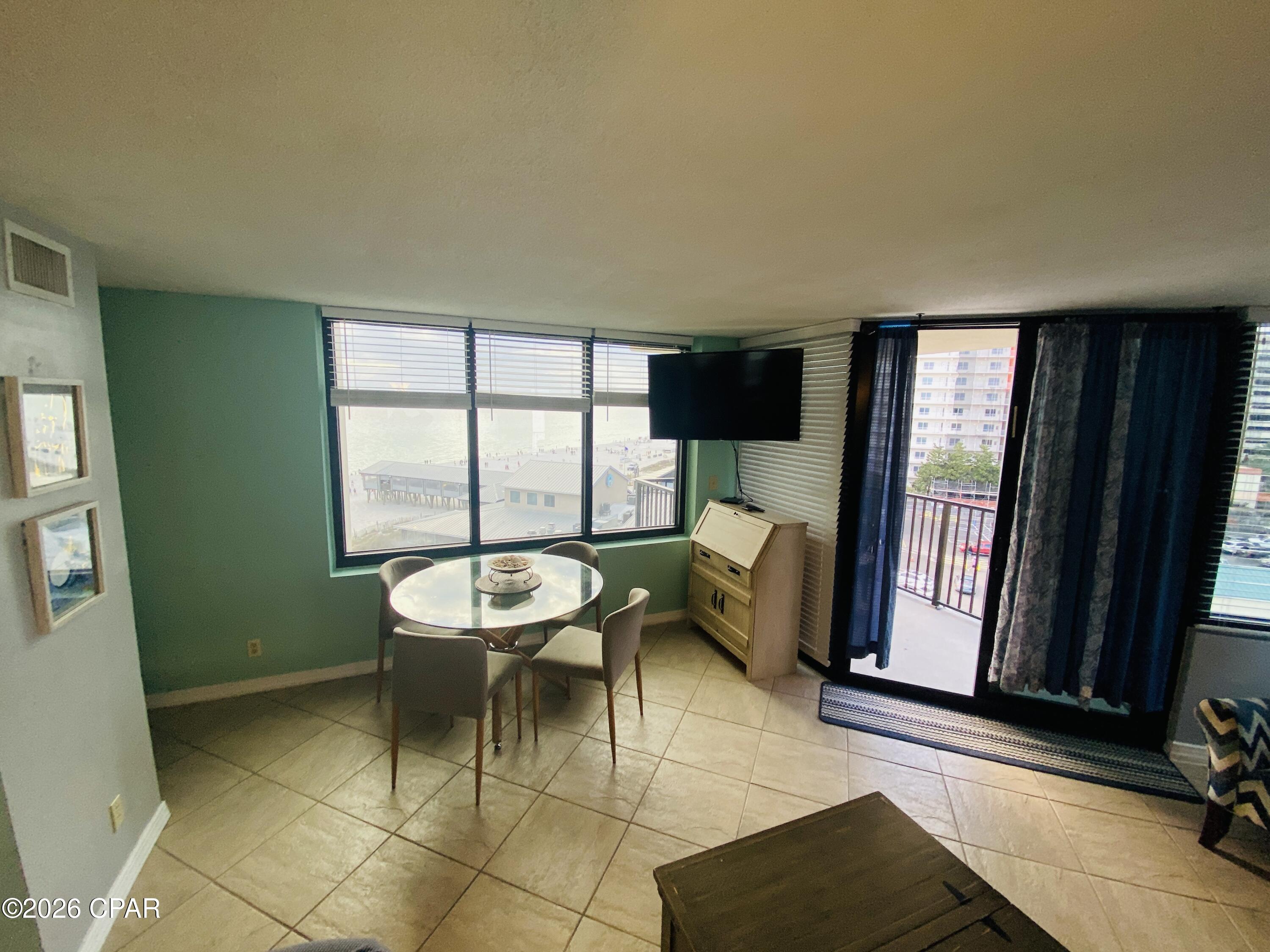 Image 60 For 9850 Thomas Drive 712w