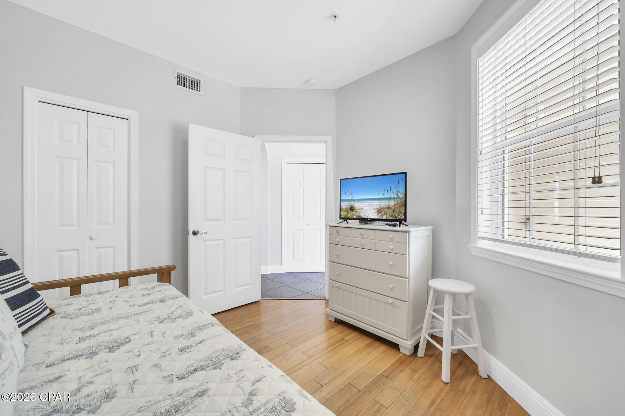 Image 12 For 86 Village Boulevard 411