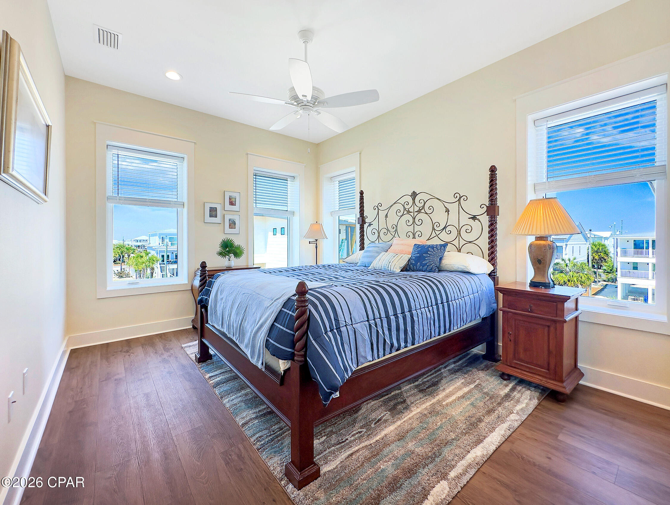 Image 29 For 106 25th Street