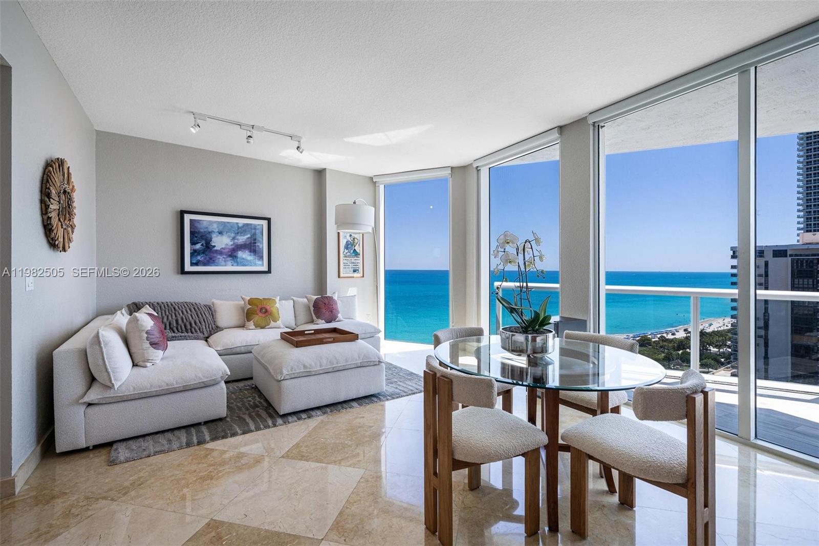 Condo for Sale in Miami Beach, FL