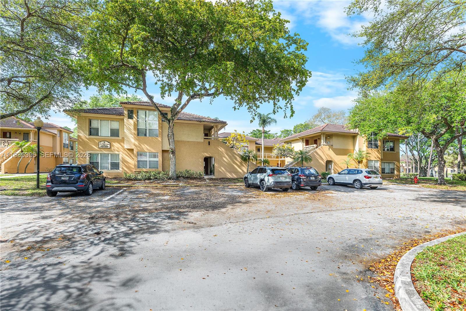 Palm Lake Condo