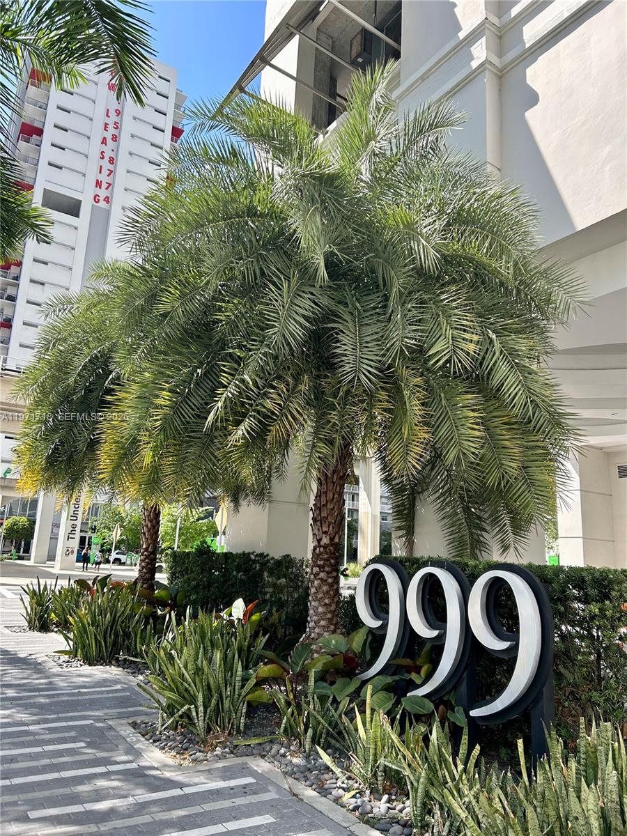 Nine At Mary Brickell Vil