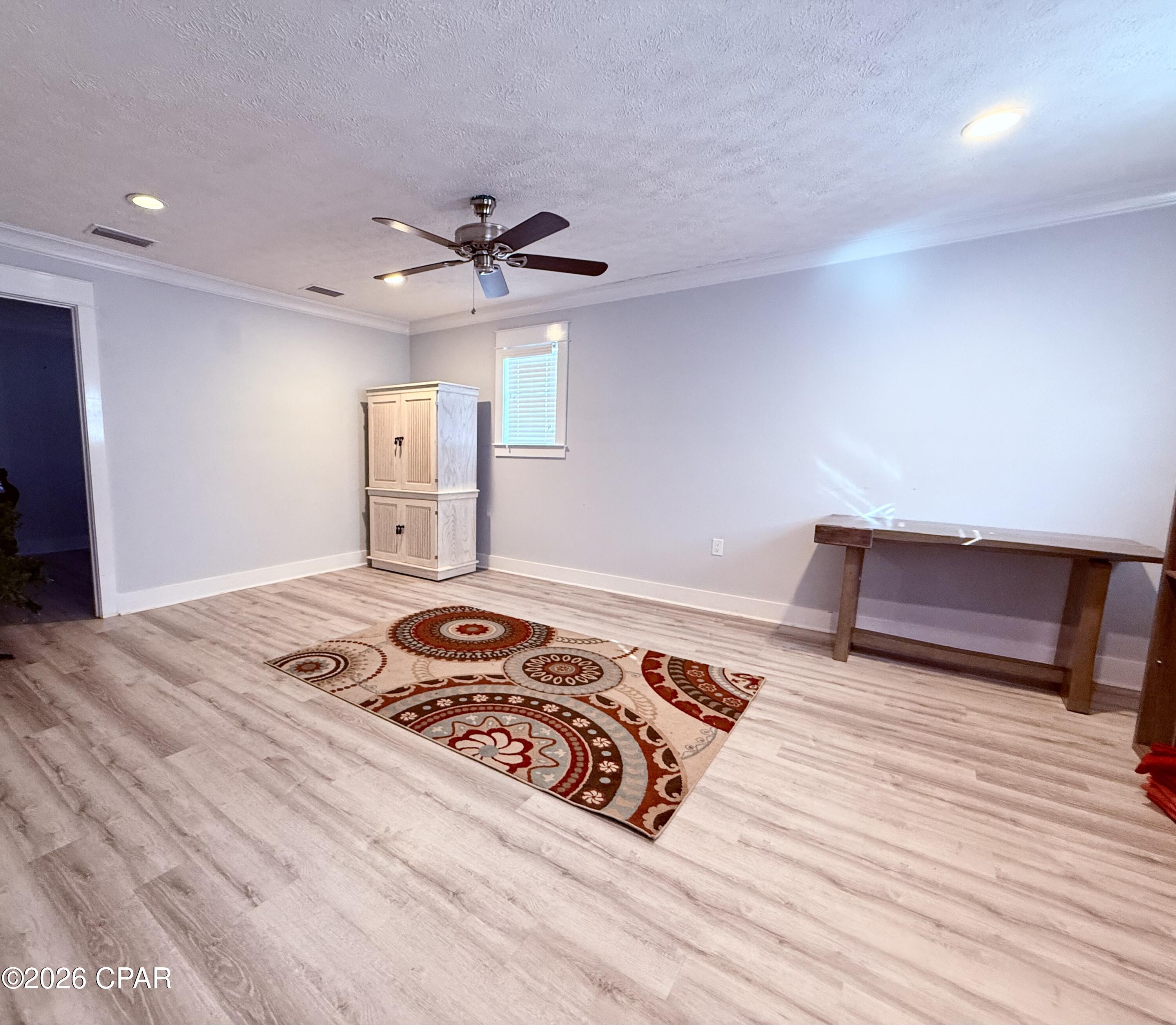 Image 37 For 201 Armstrong Circle