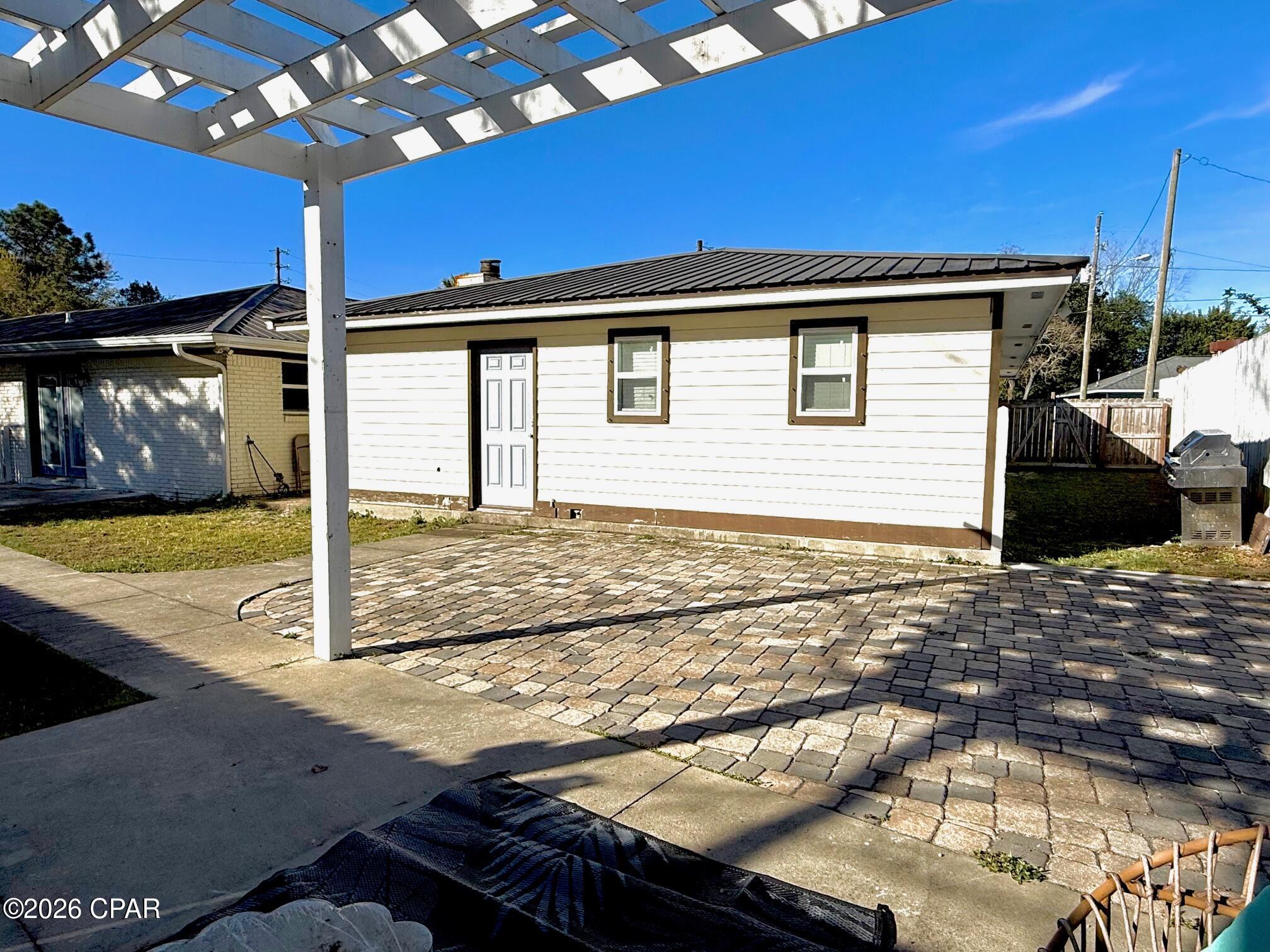 Image 48 For 201 Armstrong Circle