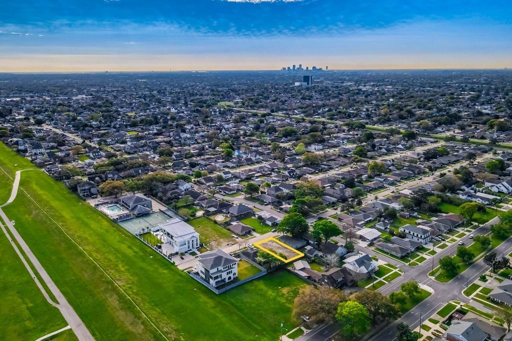 Photo 4 of Land for sale at 1508 Poinsettia Dr, Metairie, LA 70005 | MLS# 2548091 | Listing updated on 2026-09-16