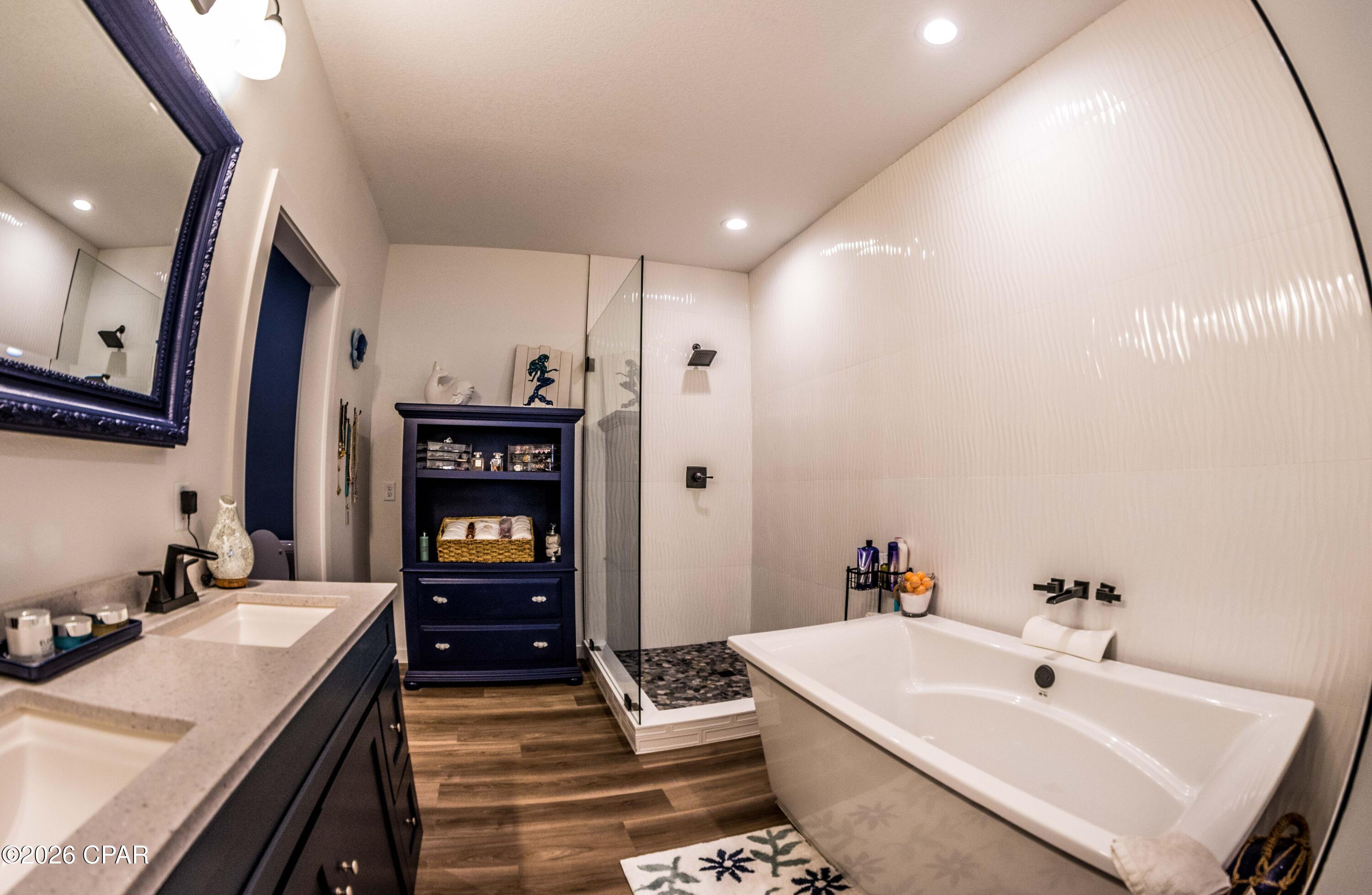 Image 17 For 13119 Airway Street