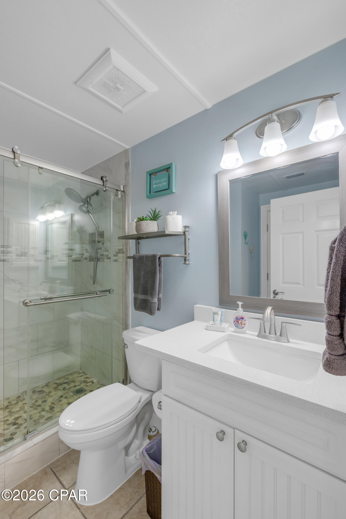 Listing photo id 11 for 9450 Thomas Drive 2106d