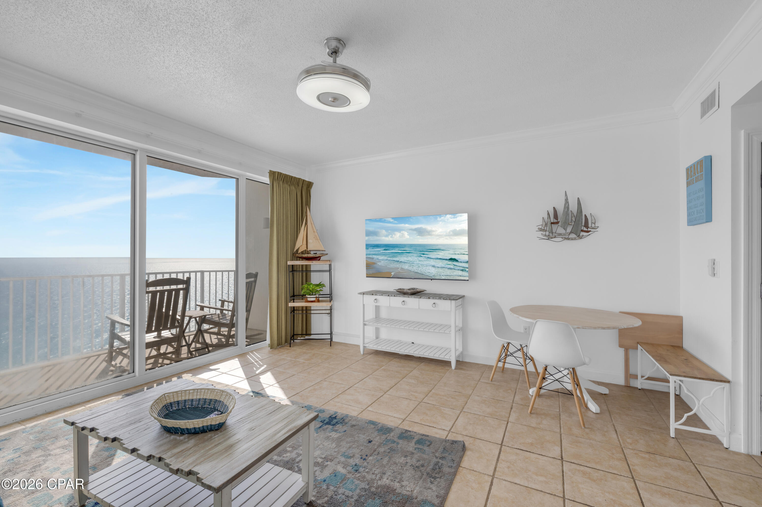 Listing photo id 22 for 9450 Thomas Drive 2106d