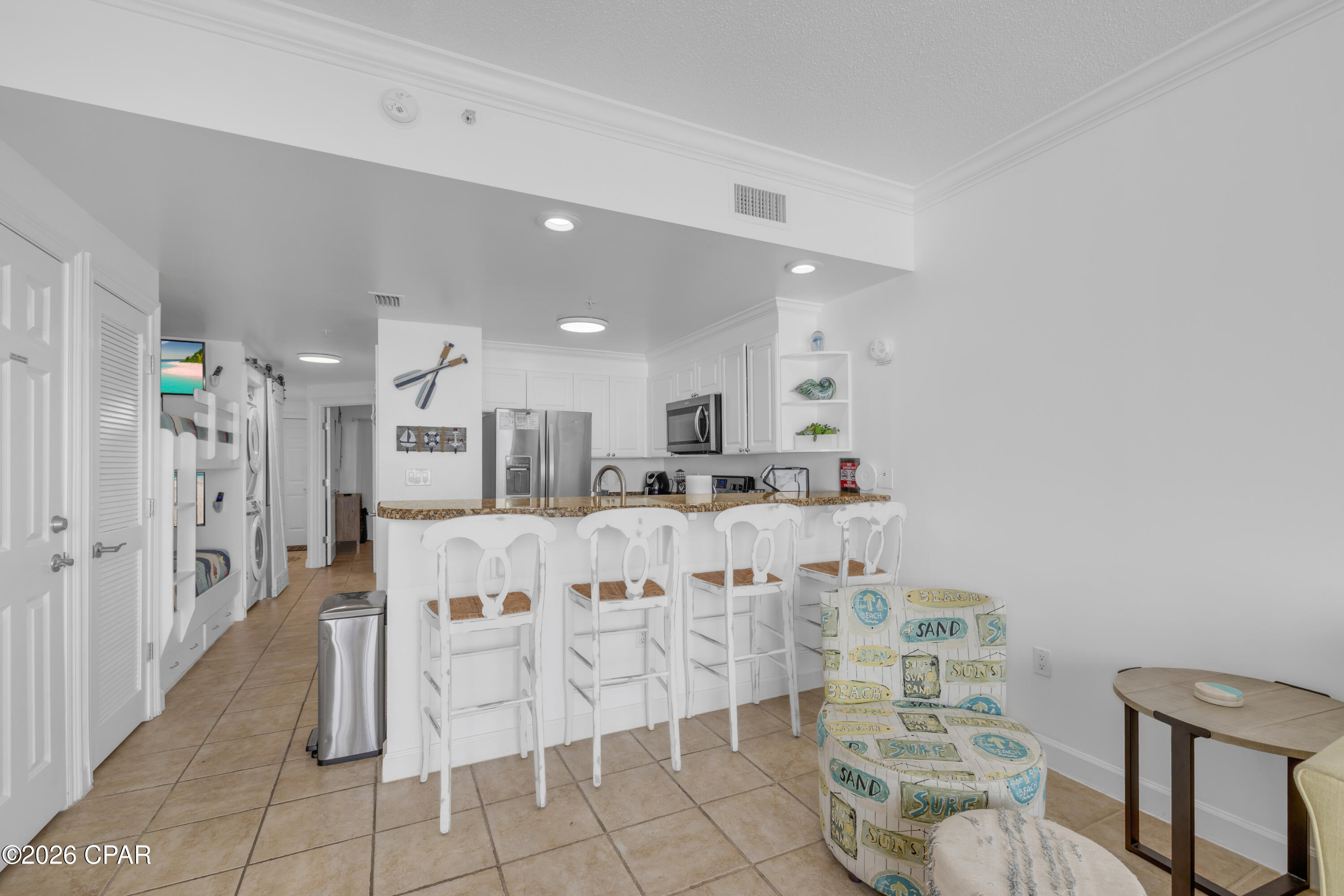 Listing photo id 34 for 9450 Thomas Drive 2106d