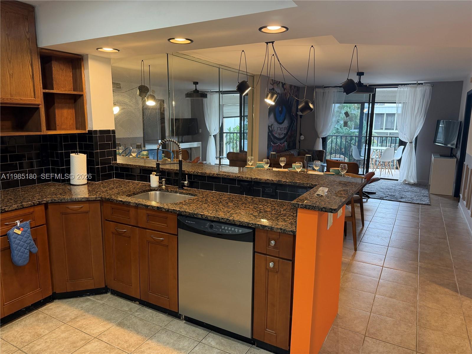 Homes for sale in Lantana, FL | 896 N Federal Hwy #326, Lantana, FL 33462 | MLS# A11985180