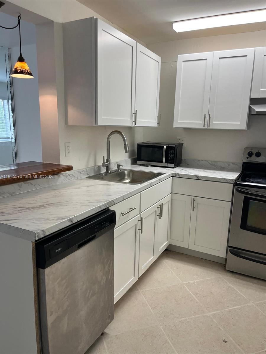 Heritage Circle Condo