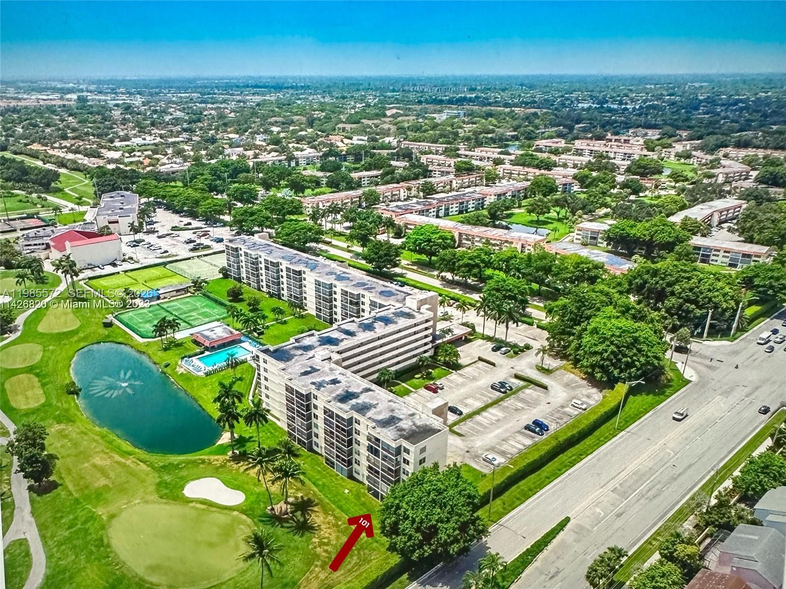 Hollybrook Golf And Tennis