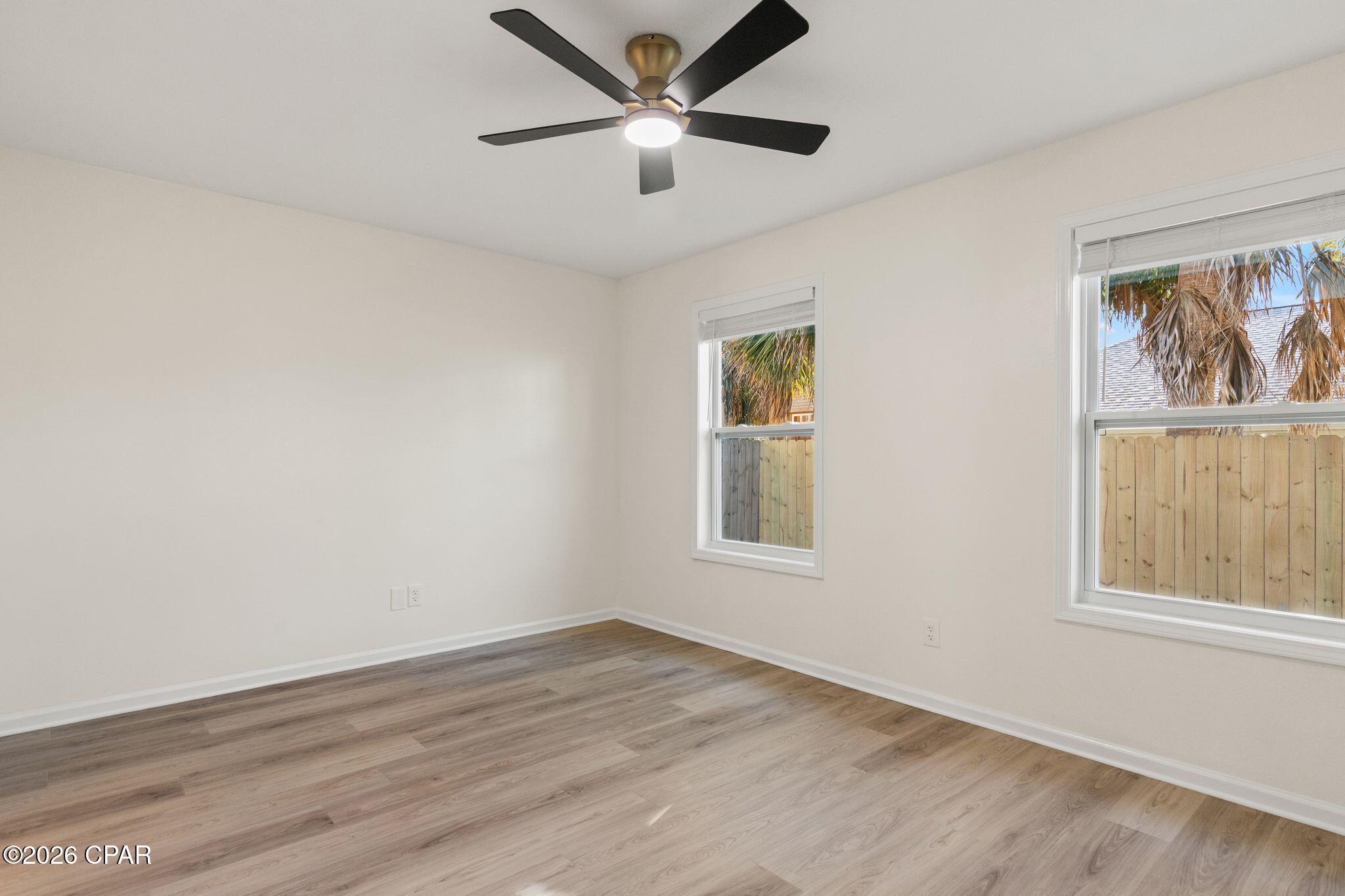 Listing photo id 13 for 425 Sea Breeze Drive