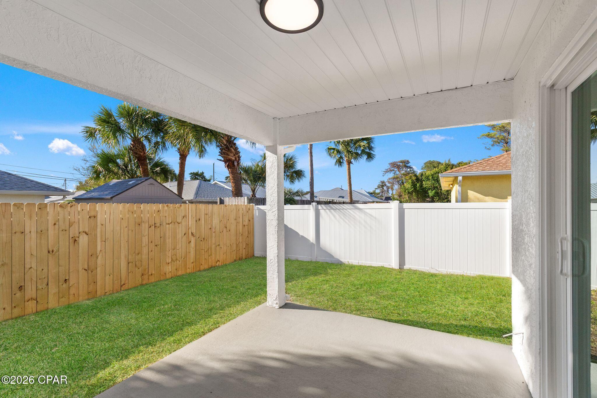 Listing photo id 21 for 425 Sea Breeze Drive
