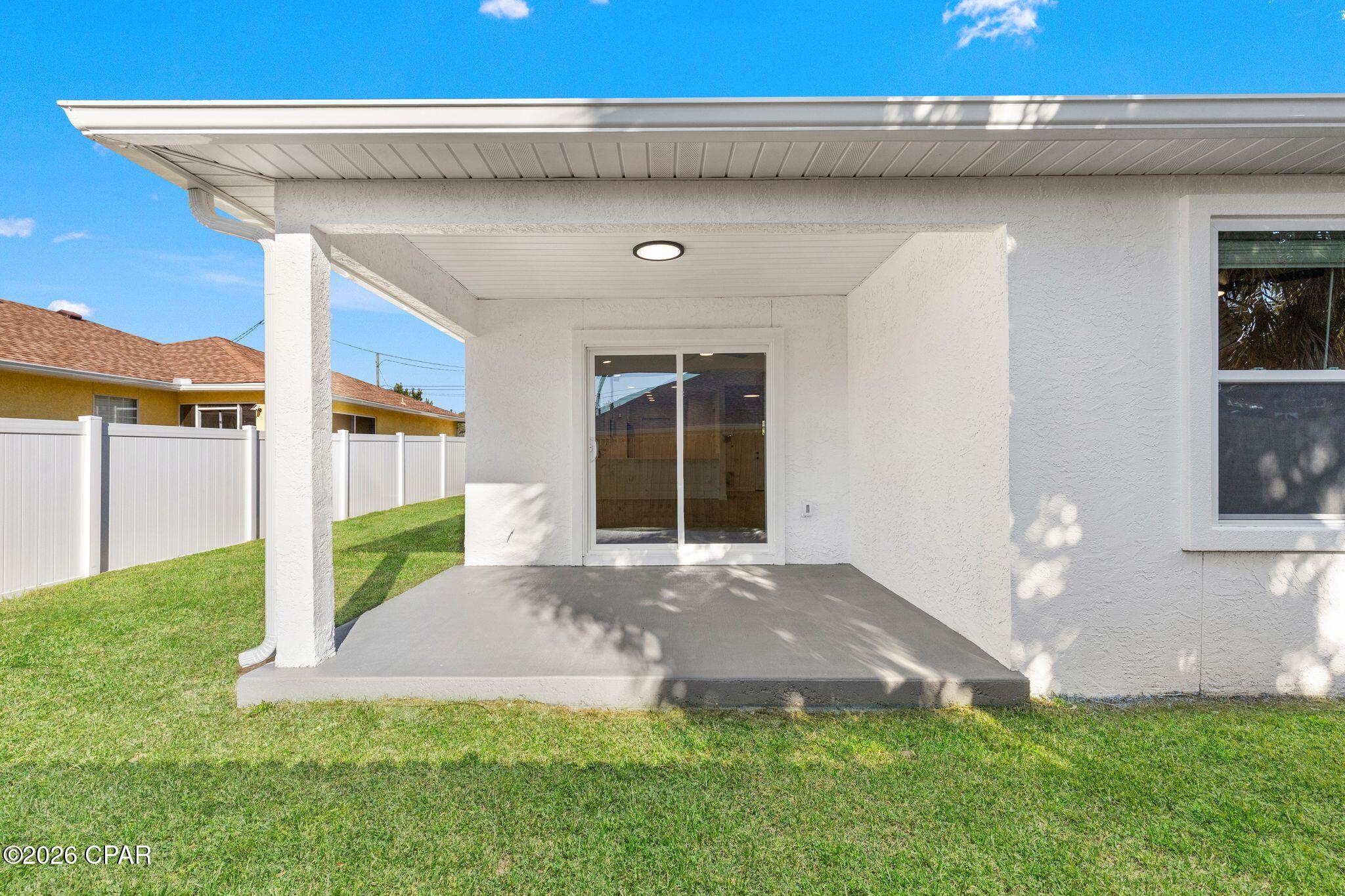 Listing photo id 23 for 425 Sea Breeze Drive