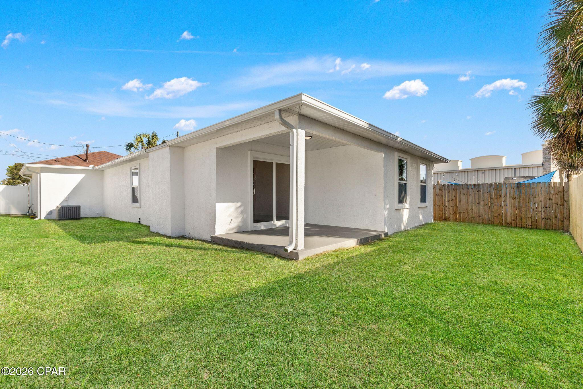 Listing photo id 24 for 425 Sea Breeze Drive