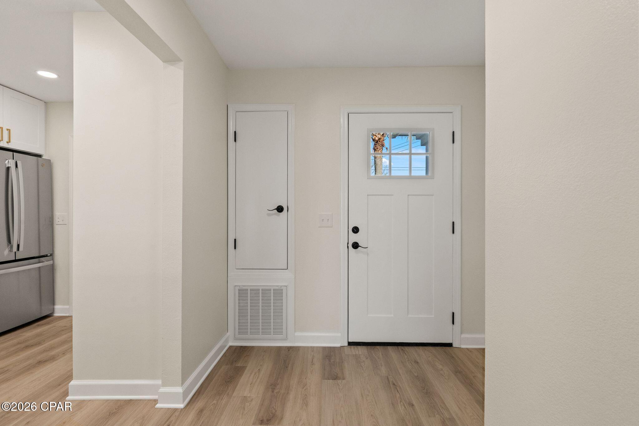 Listing photo id 4 for 425 Sea Breeze Drive