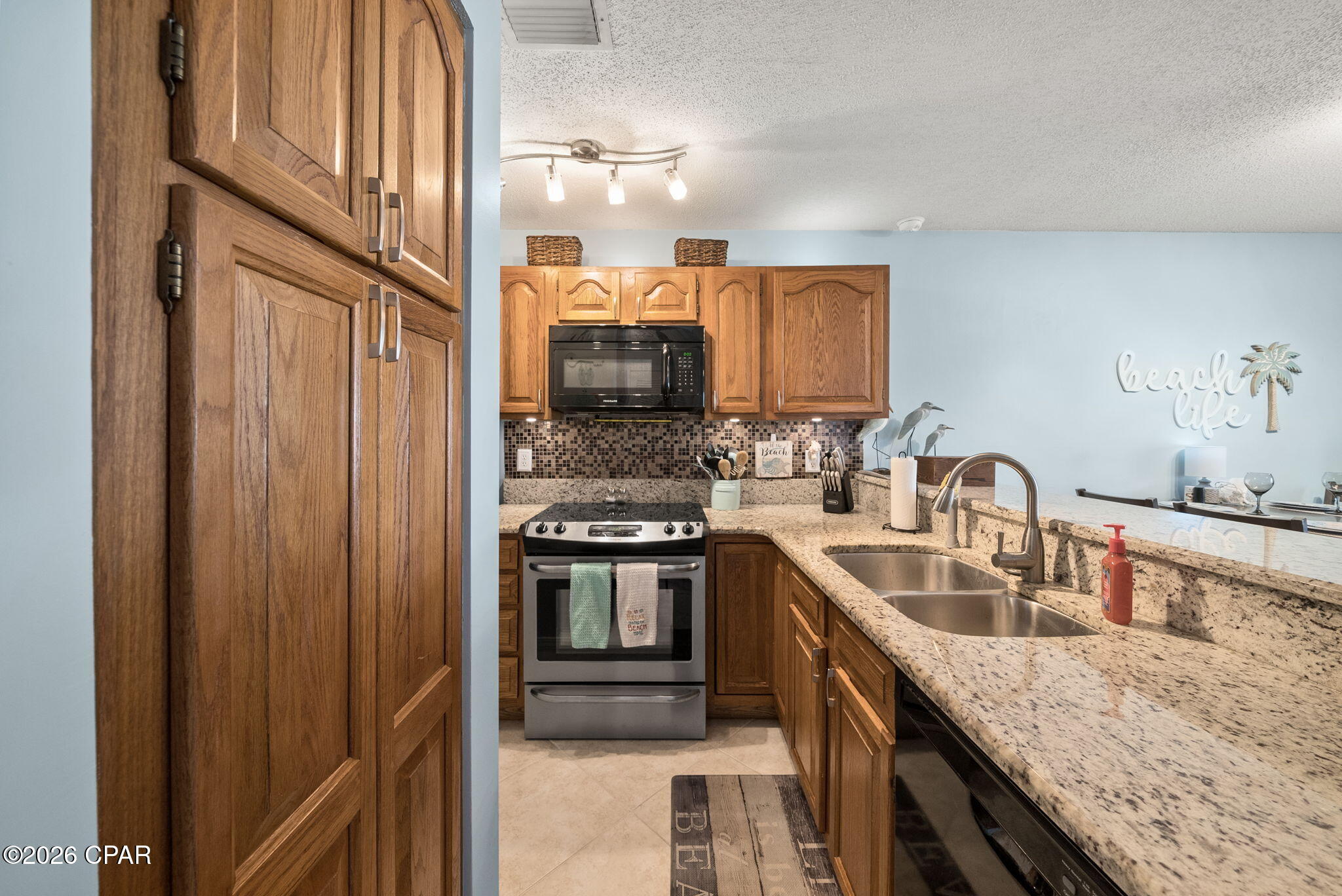 Image 33 For 8730 Thomas Drive 106