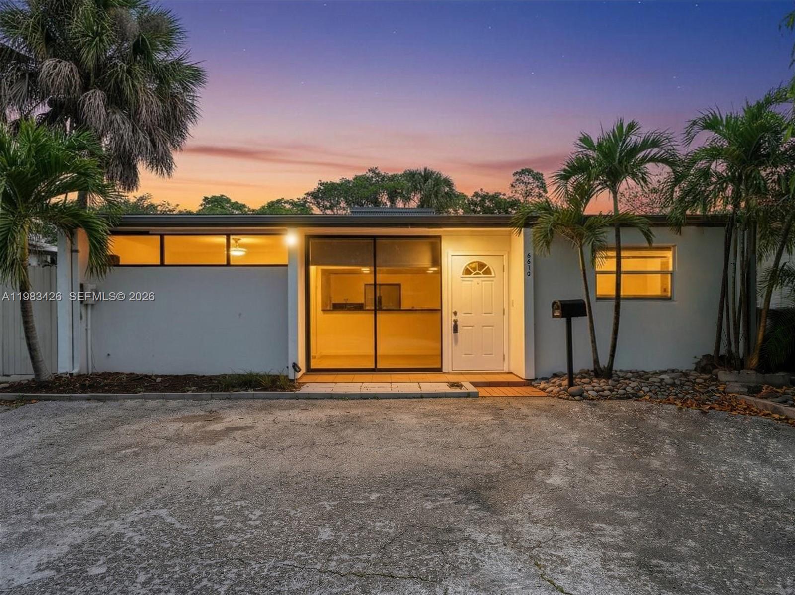 Miami Lakes-Lake Katharin