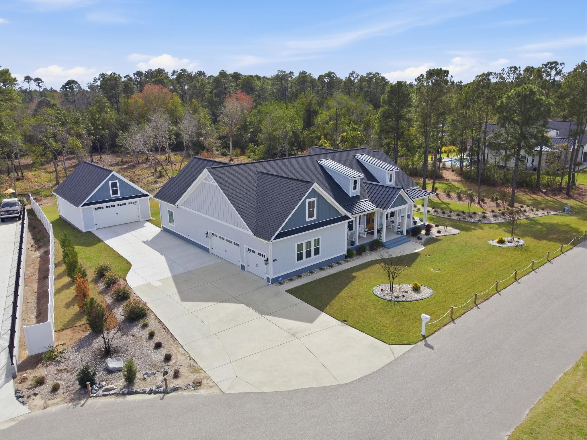 2206 Eastwoods Dr. Conway, SC 29526