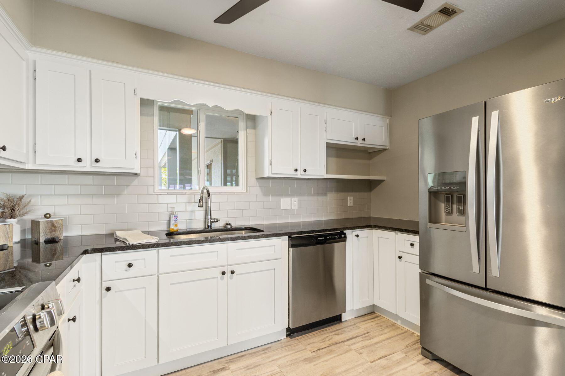 Image 14 For 1233 Capri Drive