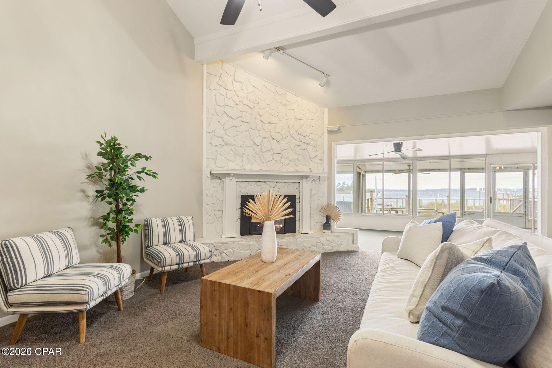 Image 2 For 1233 Capri Drive