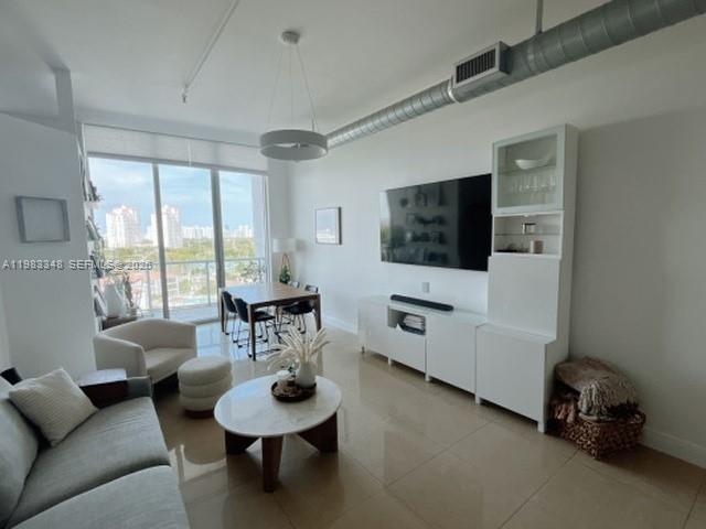 Uptown Marina Lofts Condo