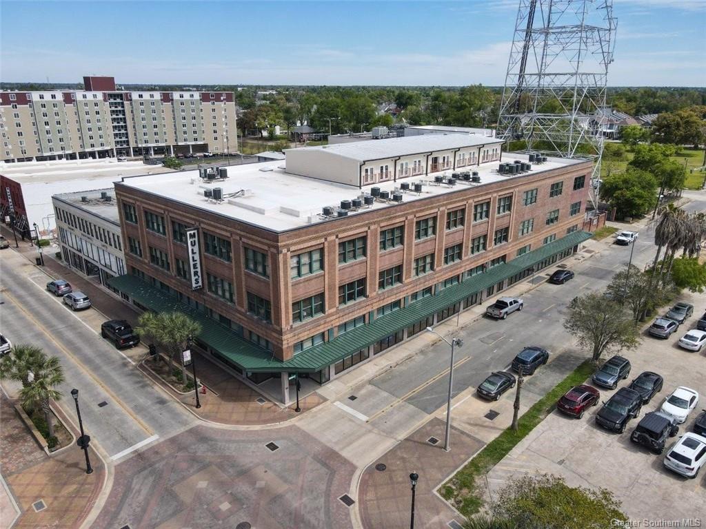 625 Ryan Street — photo 3