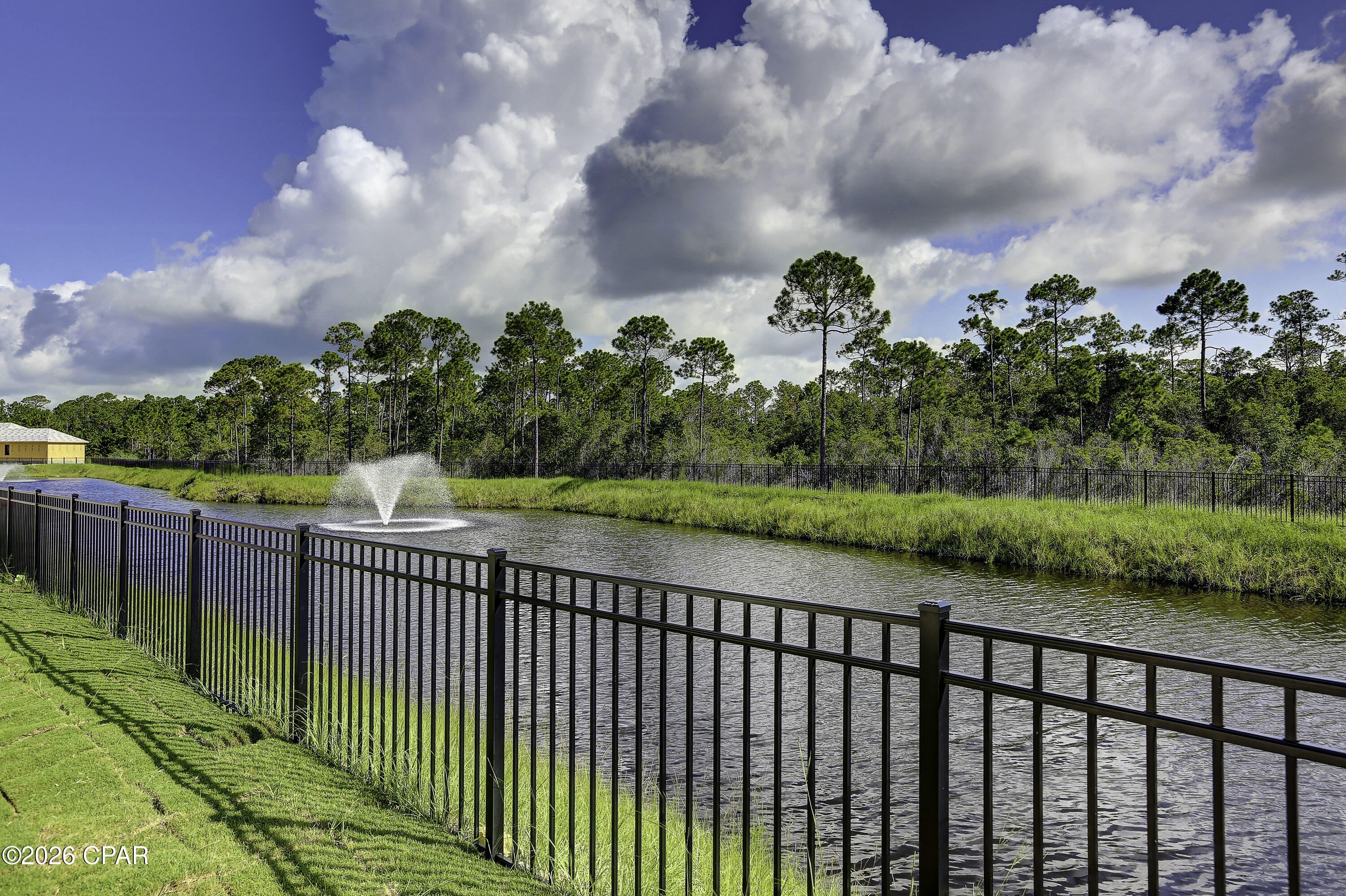 Image 4 For 127 Johns Island Way