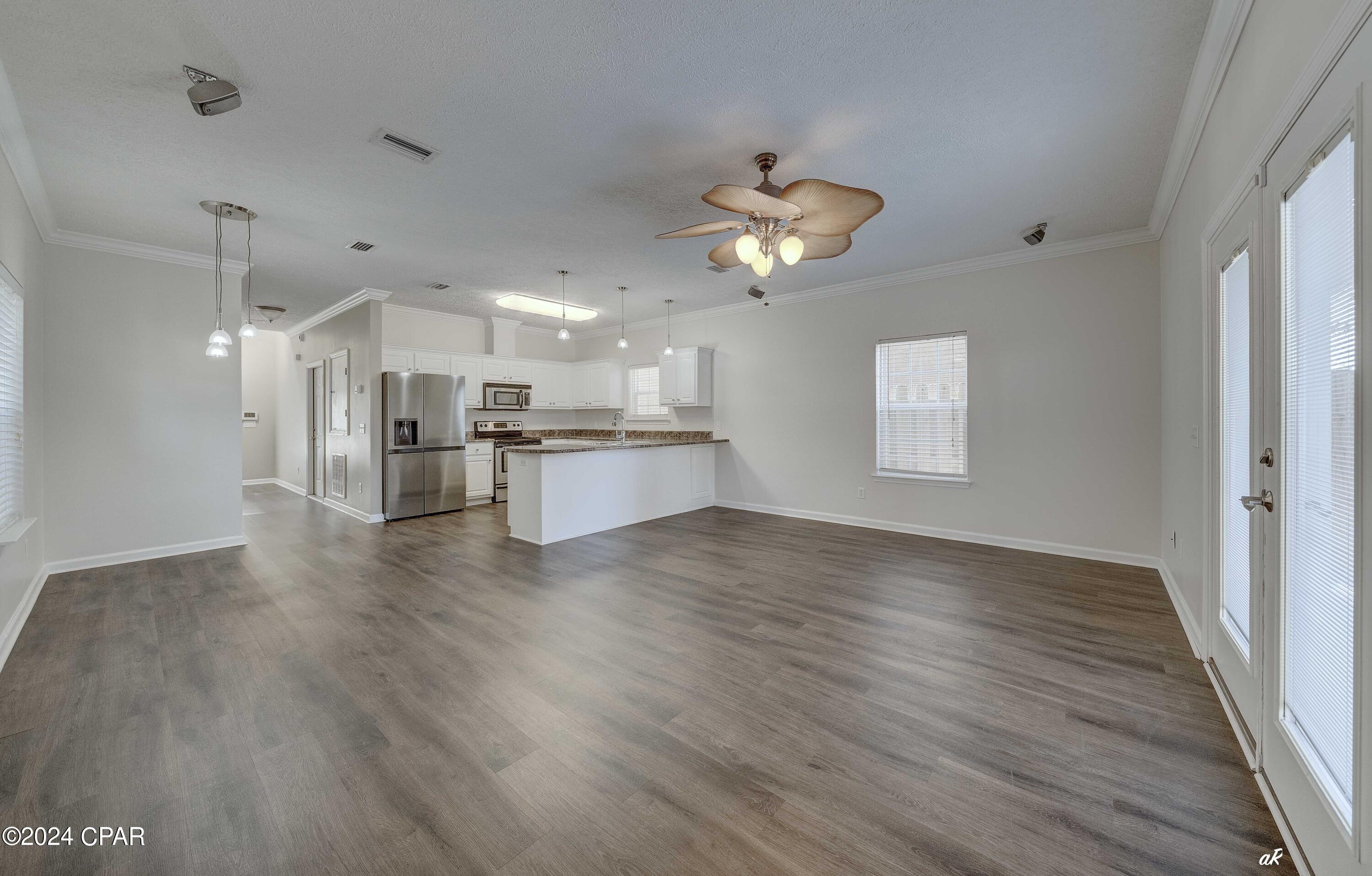 Image 10 For 6440 Summer Oak Drive B