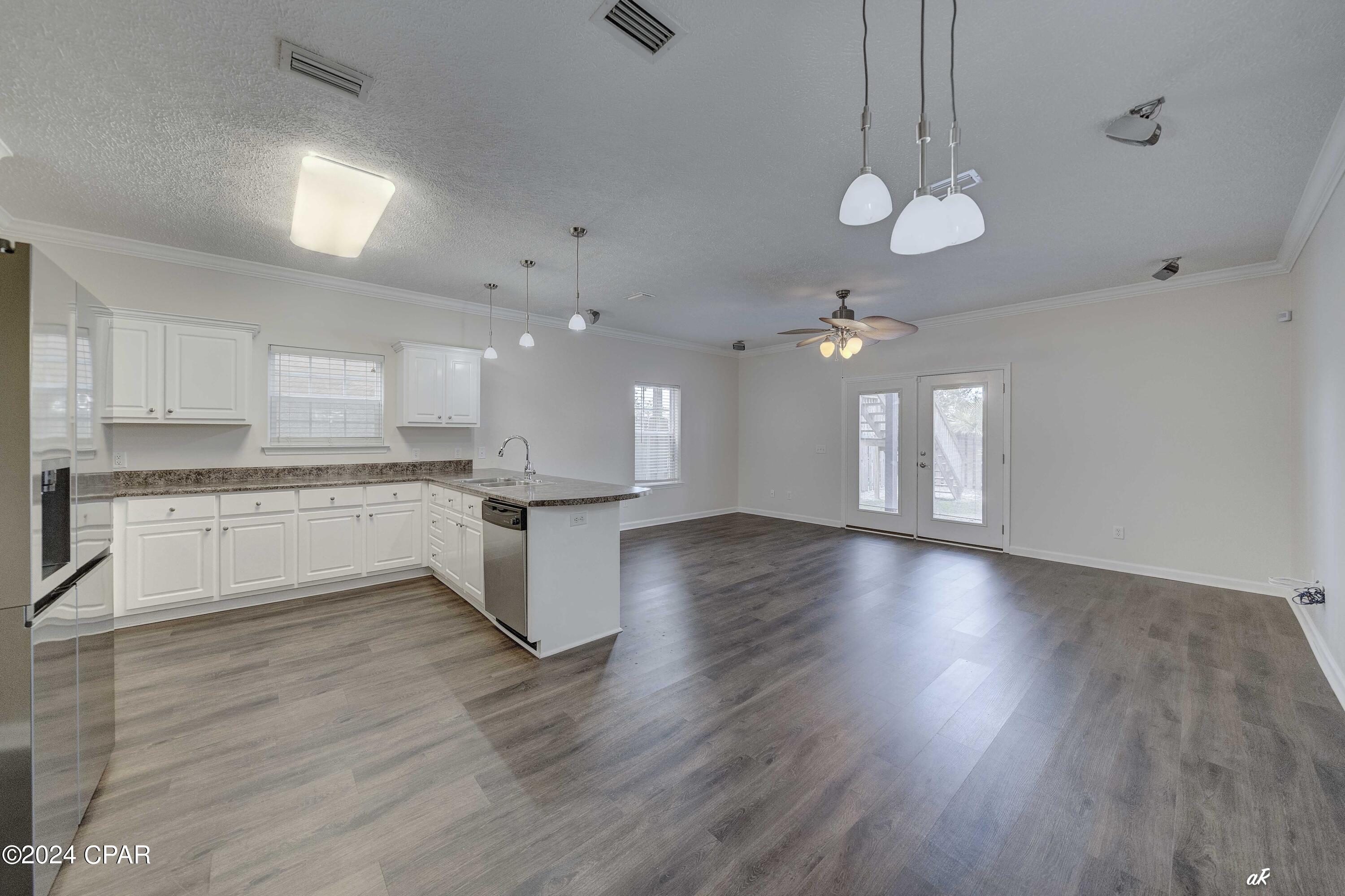 Image 9 For 6440 Summer Oak Drive B