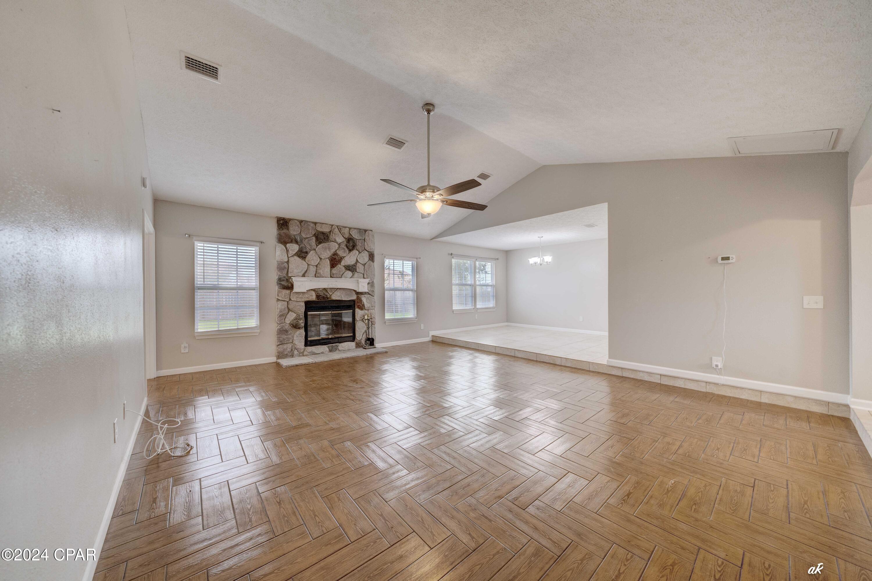 Image 7 For 305 Star Avenue