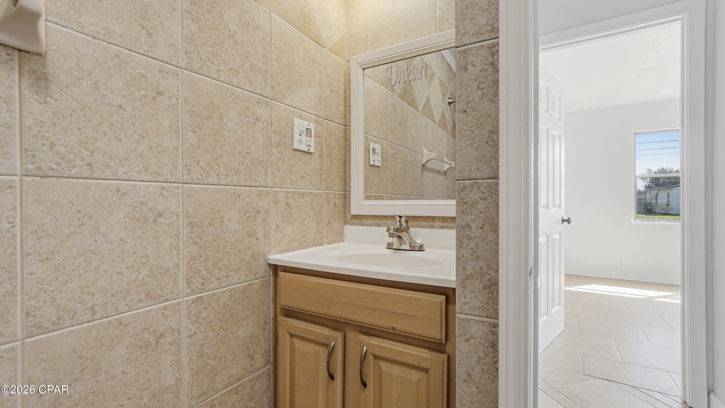 Image 12 For 1613 Hickory Avenue