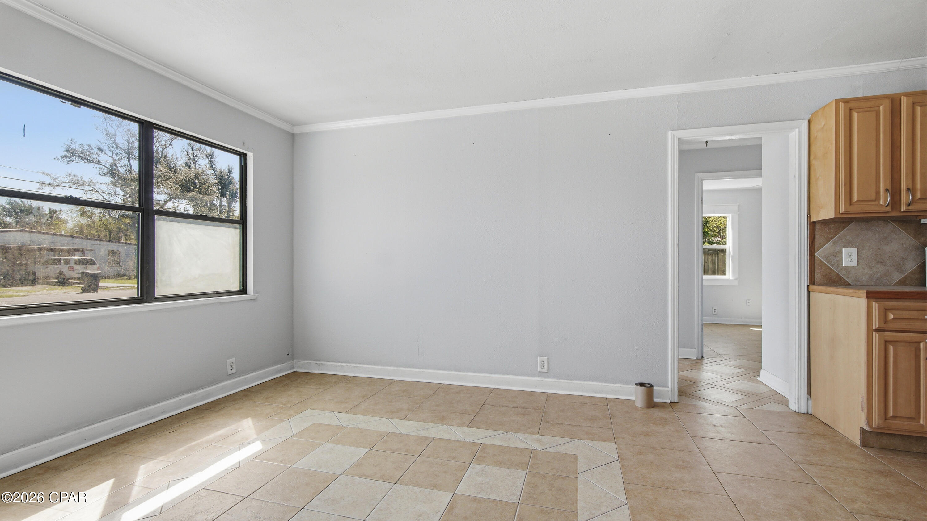 Image 6 For 1613 Hickory Avenue