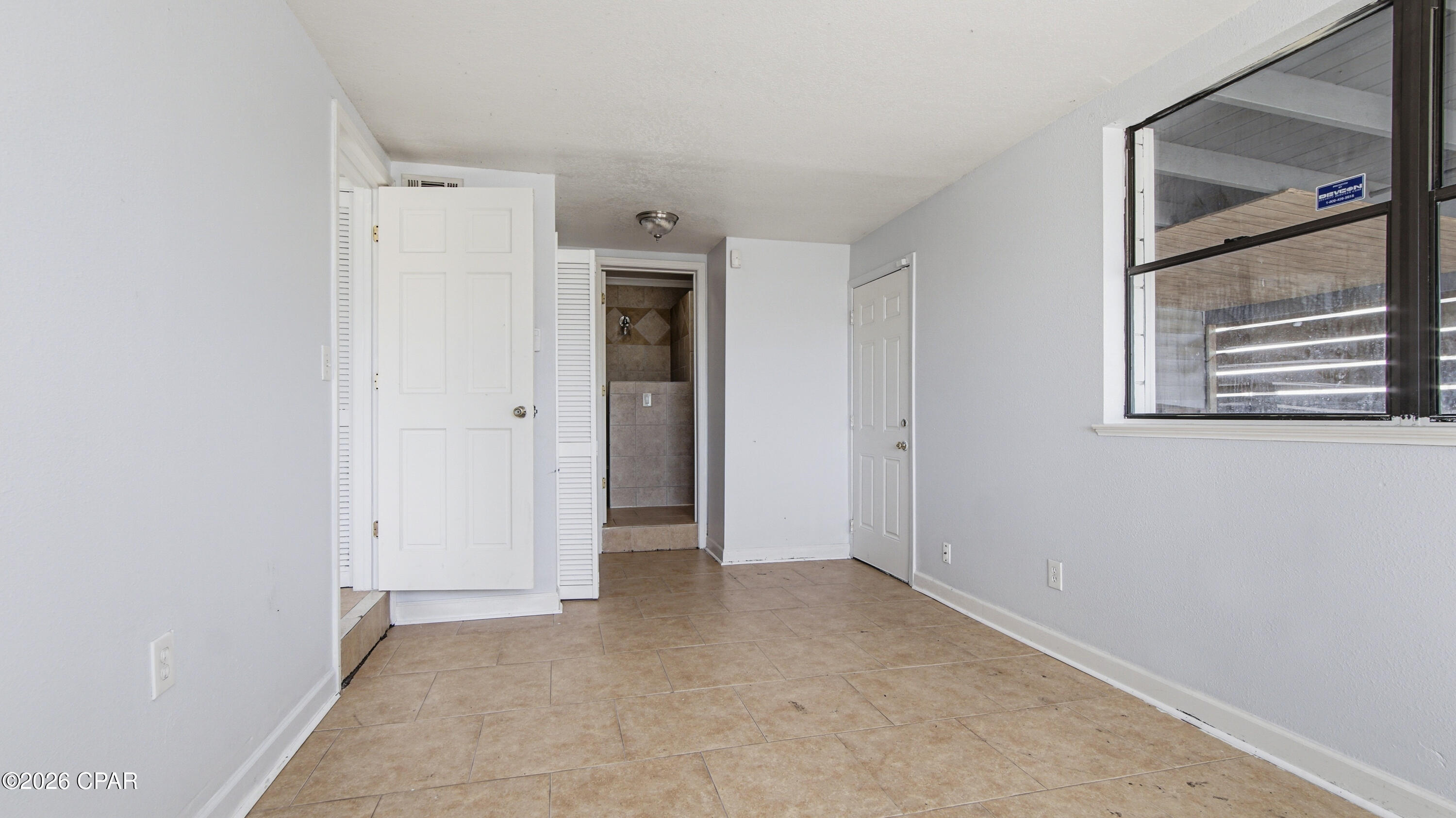 Image 8 For 1613 Hickory Avenue