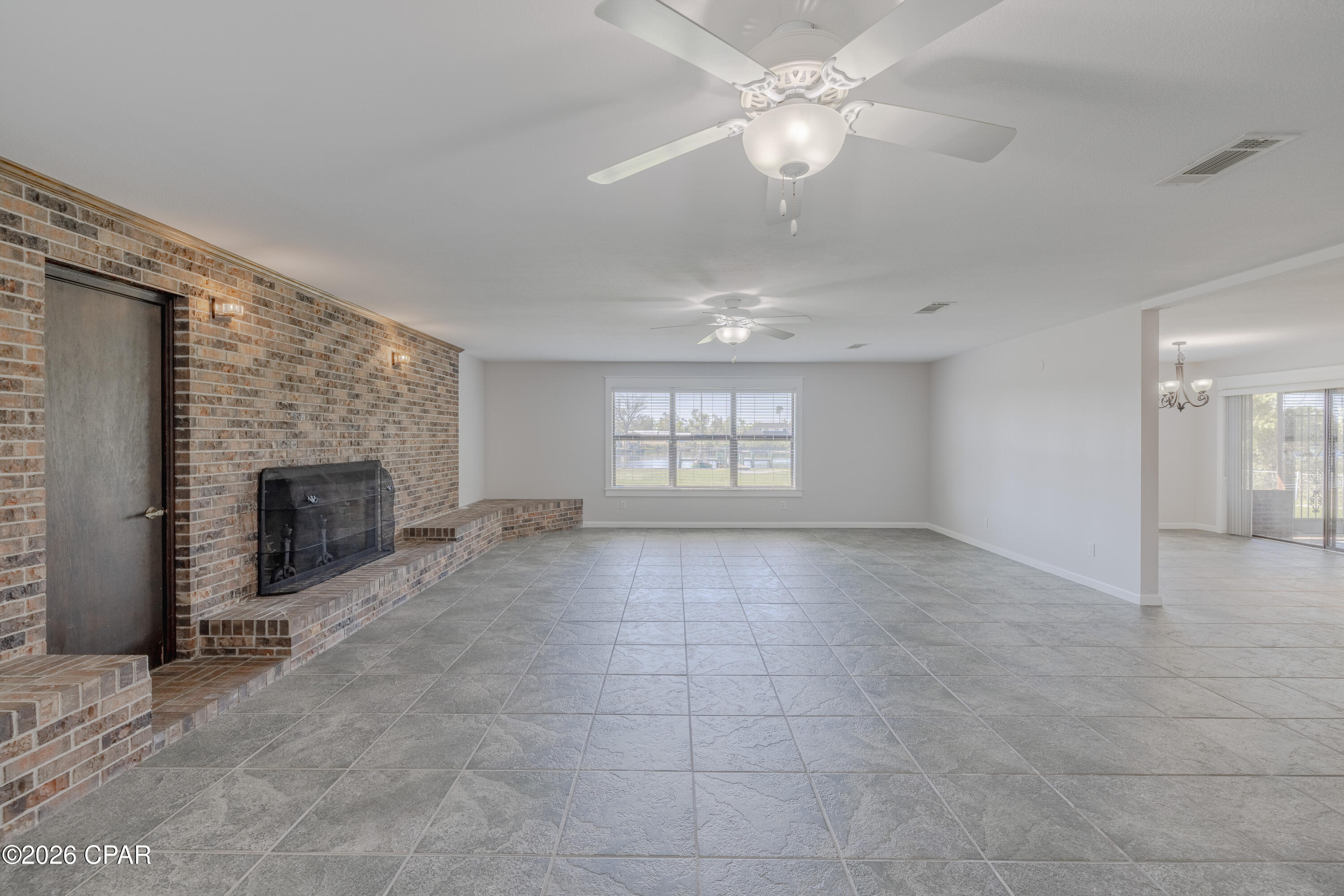 Image 4 For 7402 Highway 2302