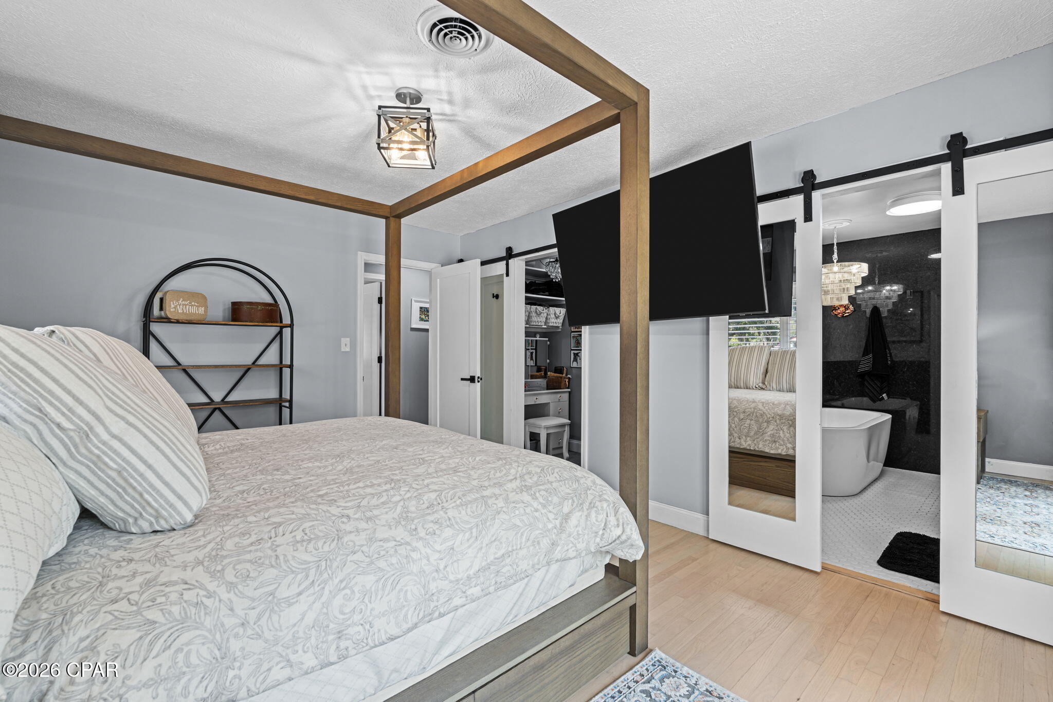 Image 25 For 1006 High Street