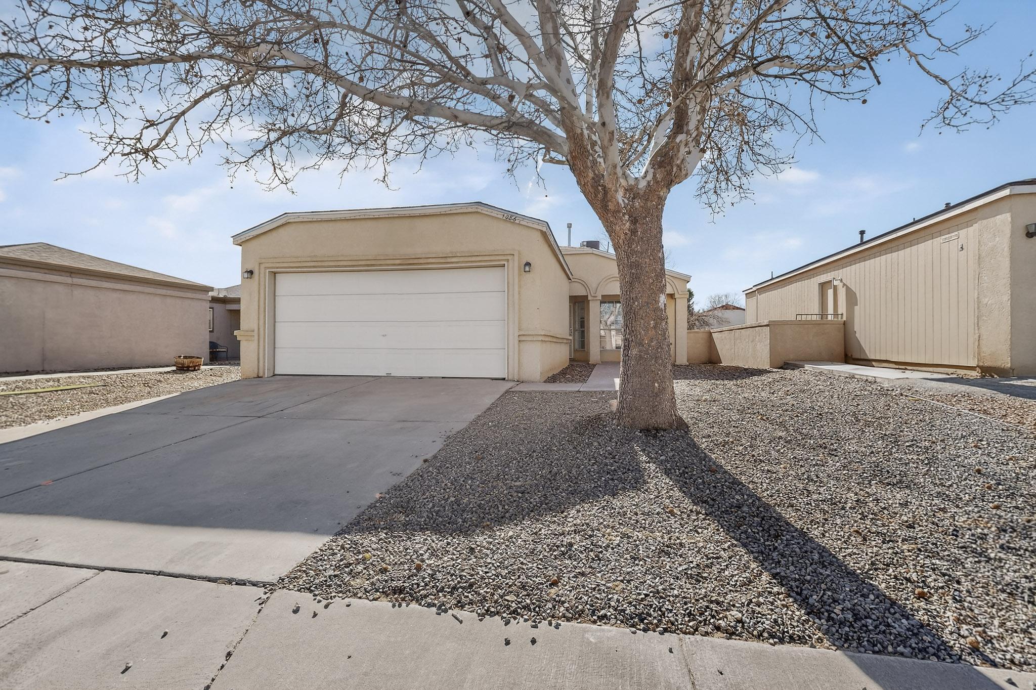 Homes for sale in Rio Rancho, NM | 1086 Cactus Dr Ne, Rio Rancho, NM 87144 | MLS# 1100169