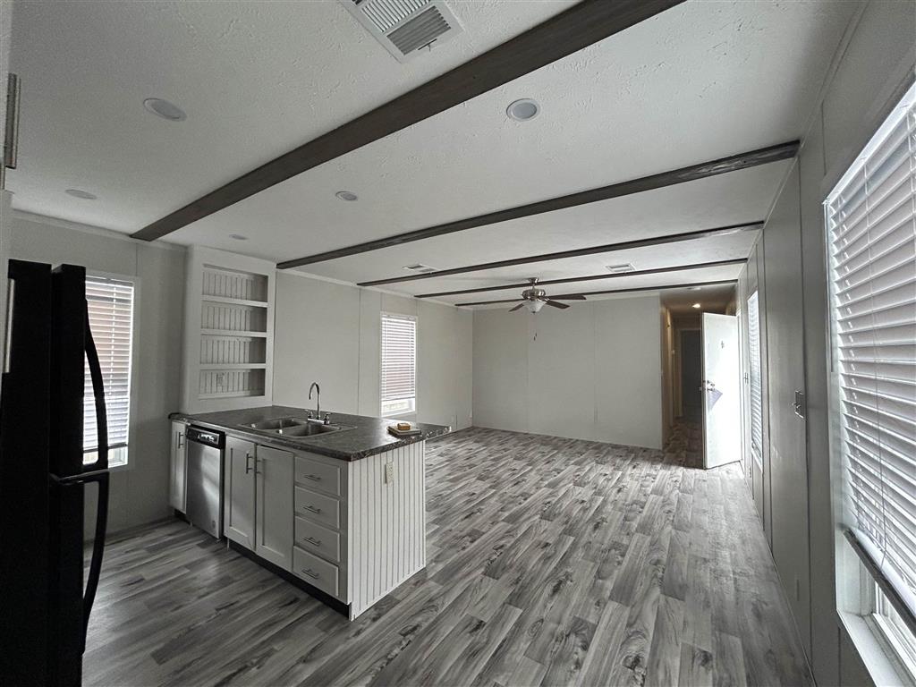 2432 Gulfway Boulevard — photo 4