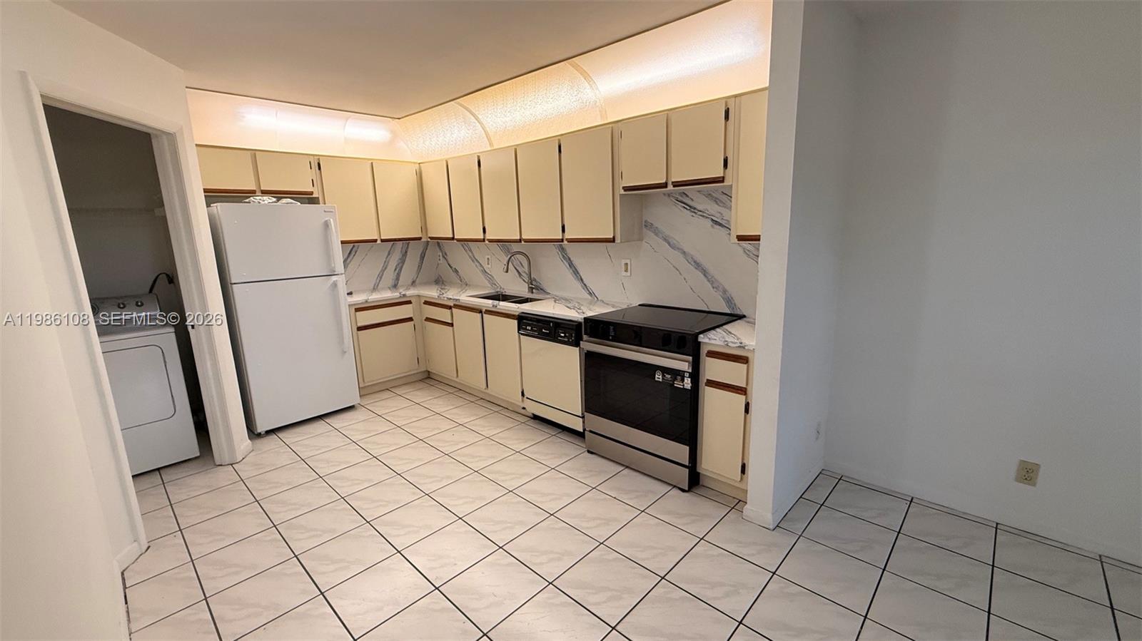 Property photo # 8