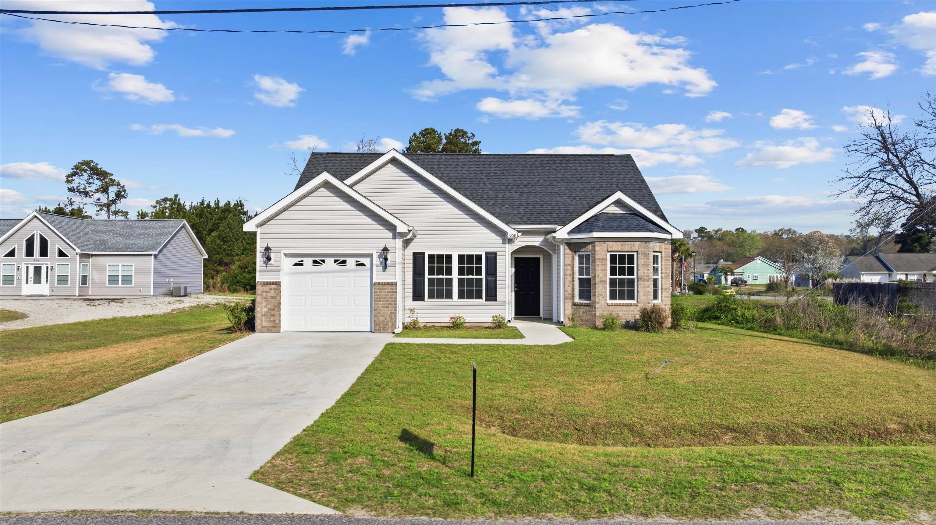 908 Sandridge Rd. Little River, SC 29566