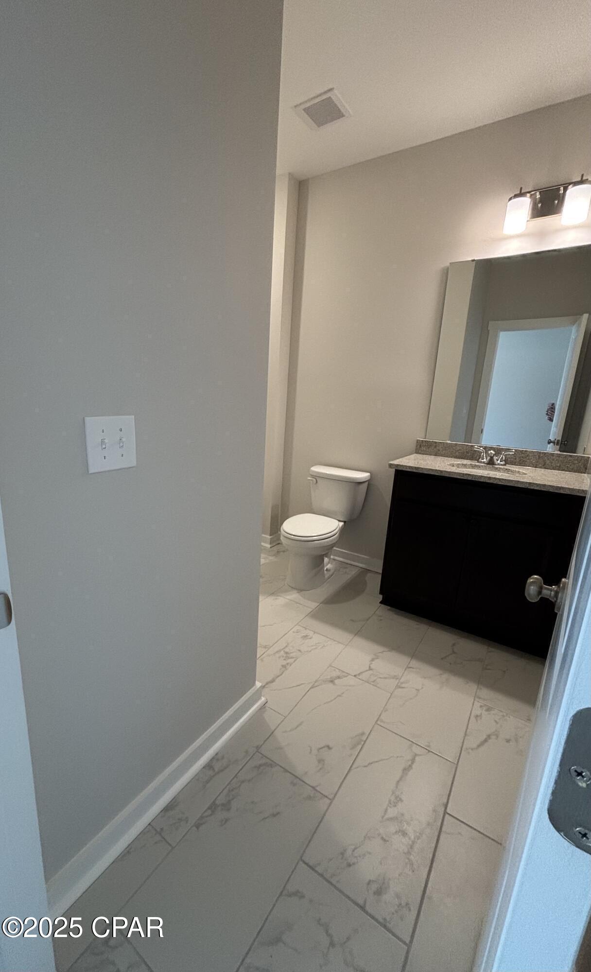 Image 10 For 1080 Blazing Star Street