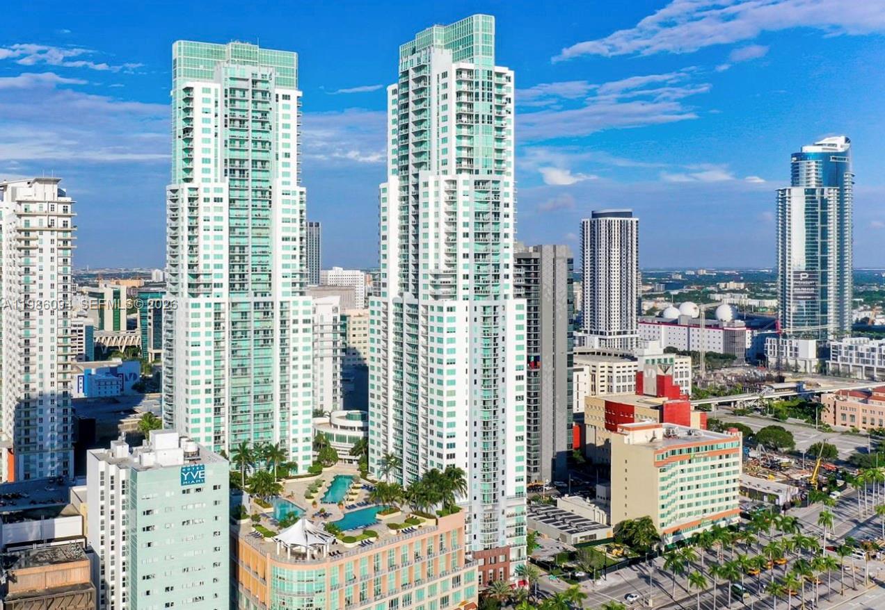 Vizcayne South Condo