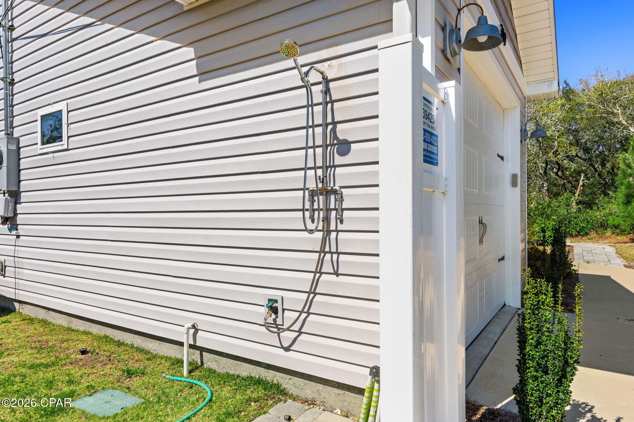 Listing photo id 38 for 319 Oleander Drive