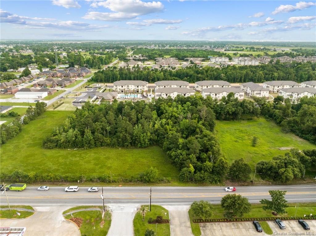 2501 Country Club Road — photo 3