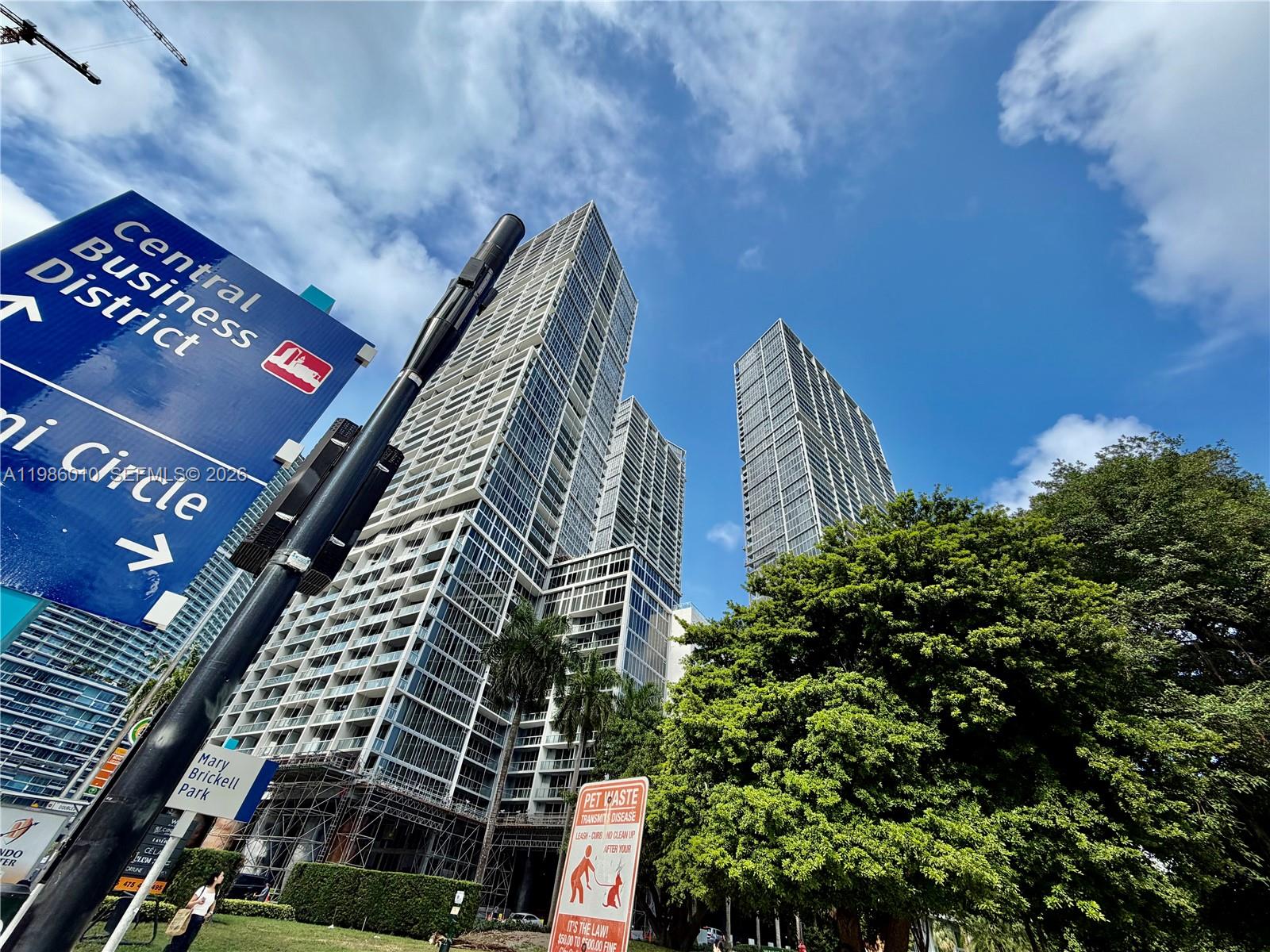Iconbrickell Condo No 1